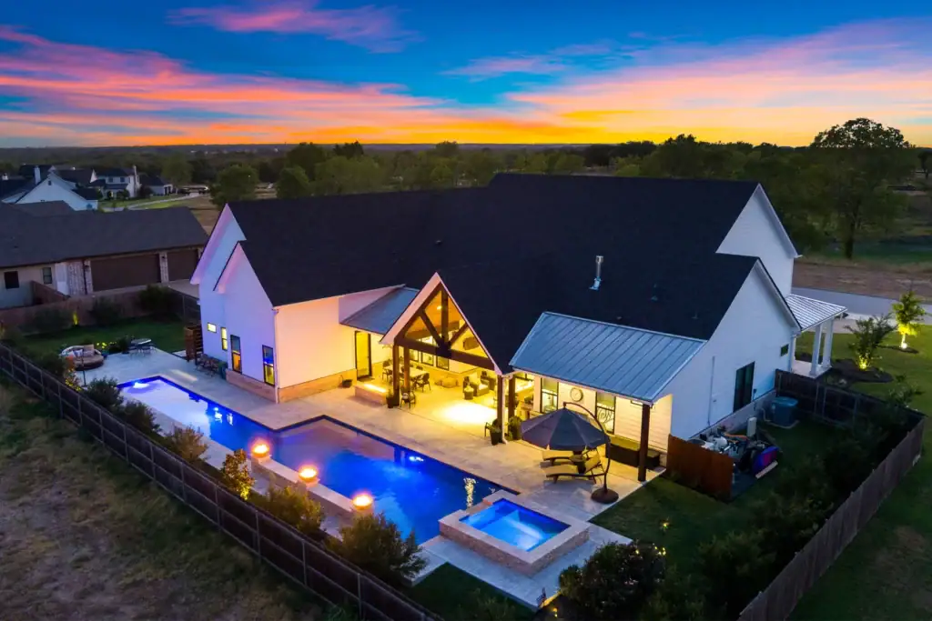 Sleek custom pool & spa